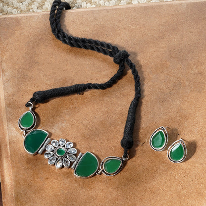 Teejh Silver and Green Medow Necklace Set