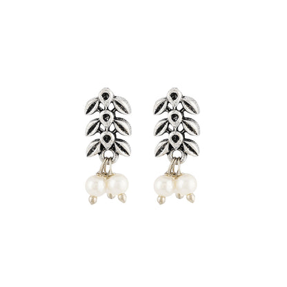 Teejh Silver and White Jade Oxidised Set