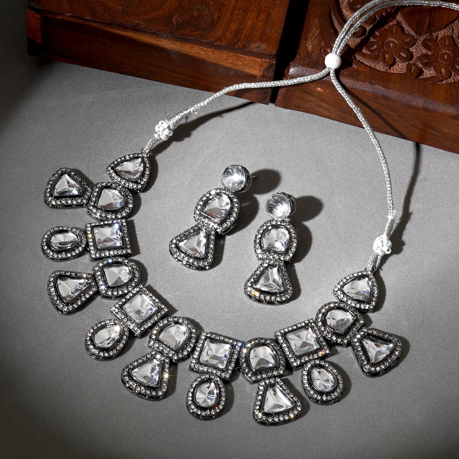 Teejh Zahra Gold and Silver Oxidised Polki Set