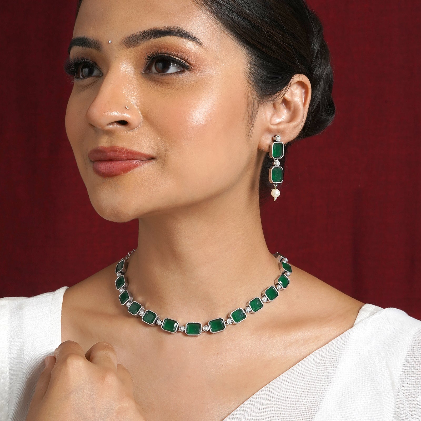 Teejh Silver Noir Green Elegant Set