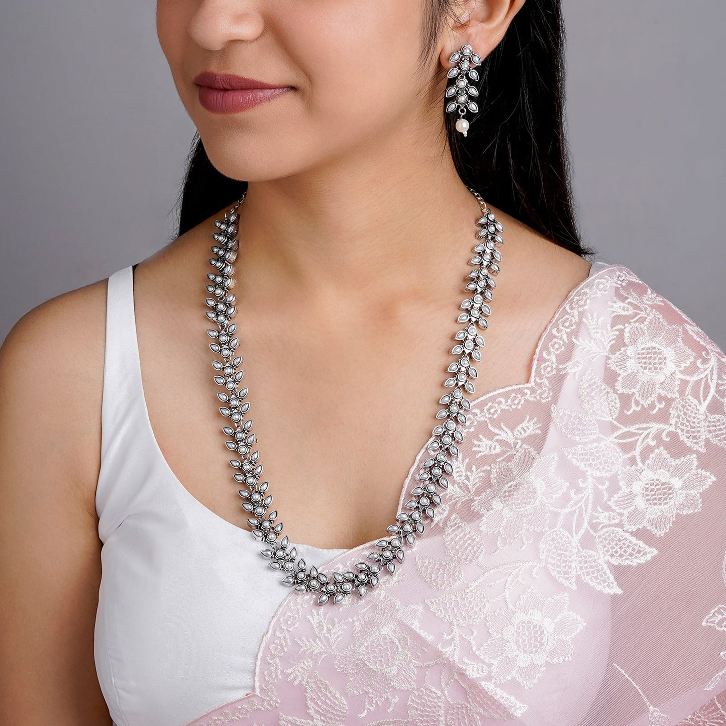 Roohi Silver Oxidised Pearl Necklace Set