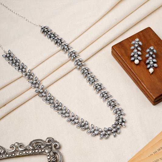 Roohi Silver Oxidised Pearl Necklace Set