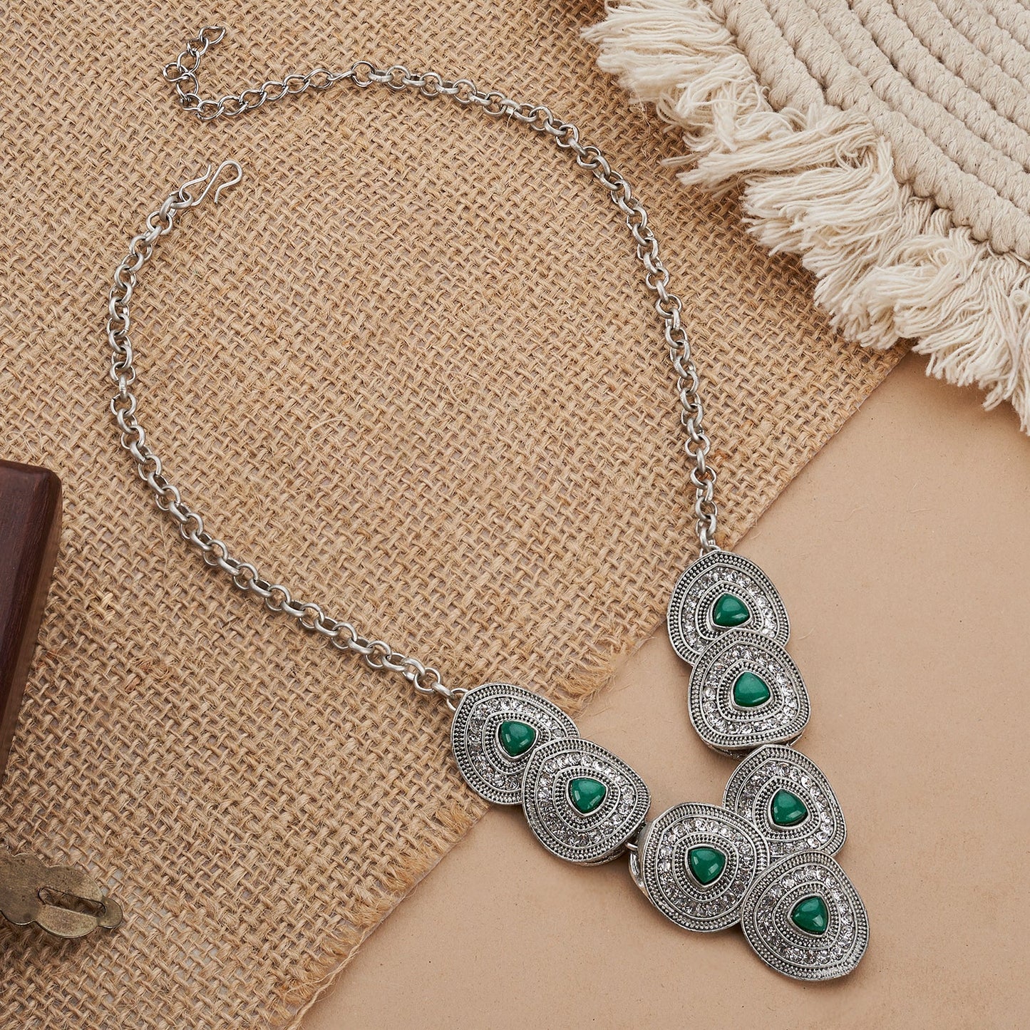 Teejh Hansa Silver Green Necklace