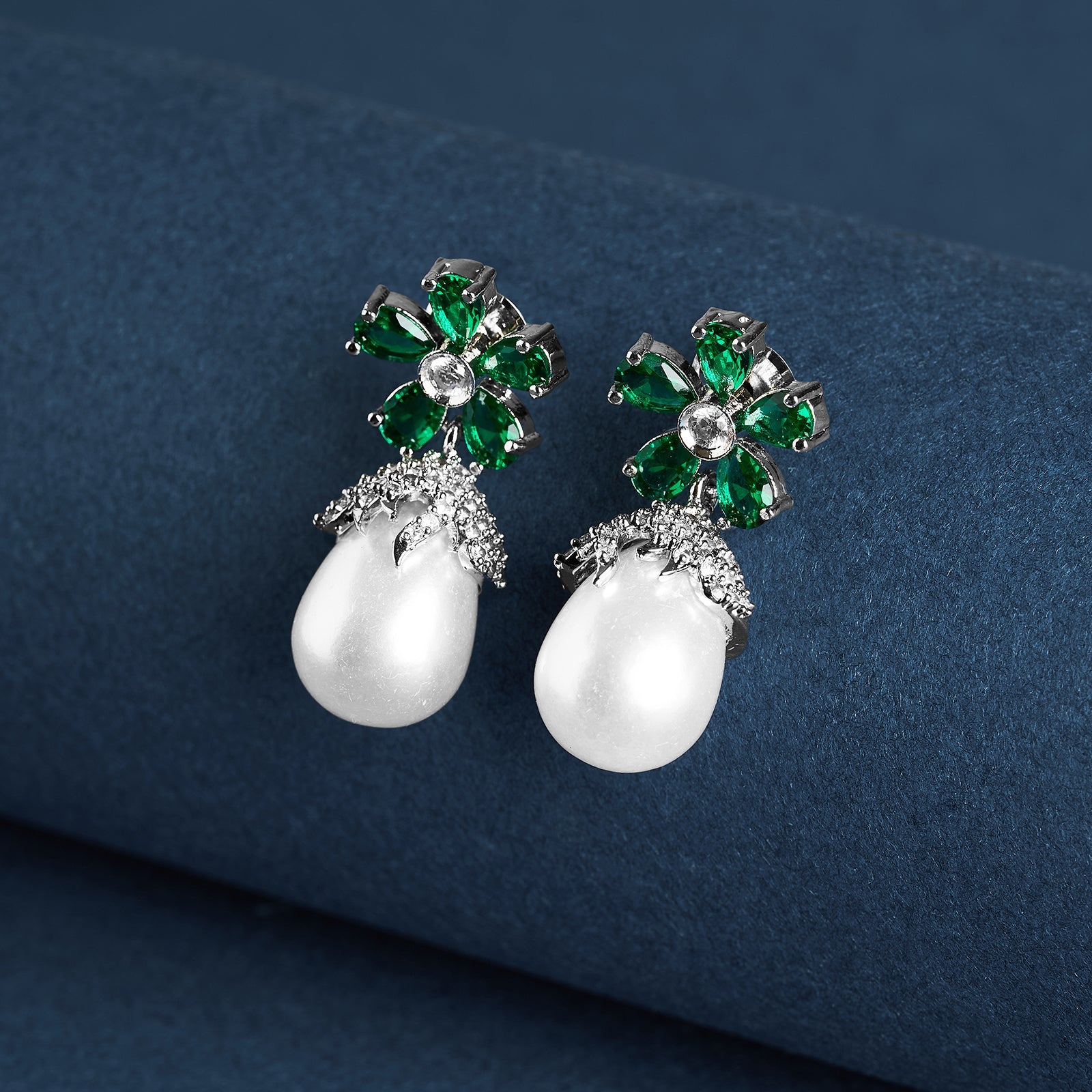 Teejh Almaz Silver and Green Earring