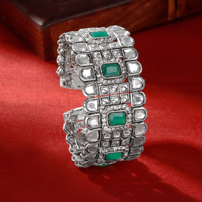 Teejh Kaarvi Green stone Silver Bracelet