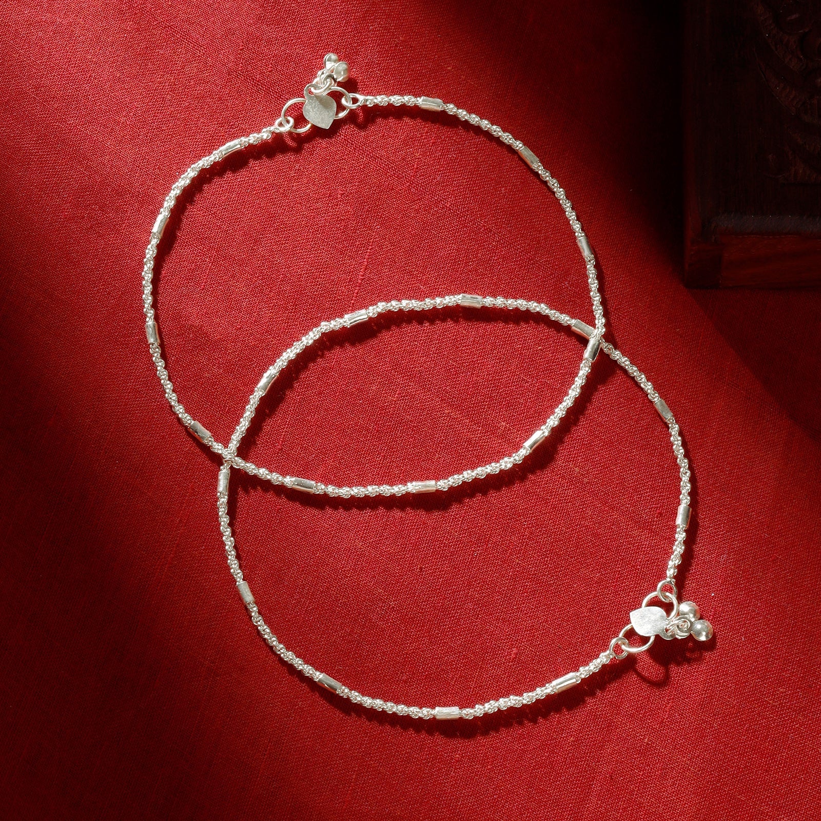 Teejh Priyamvadha Silver Payal