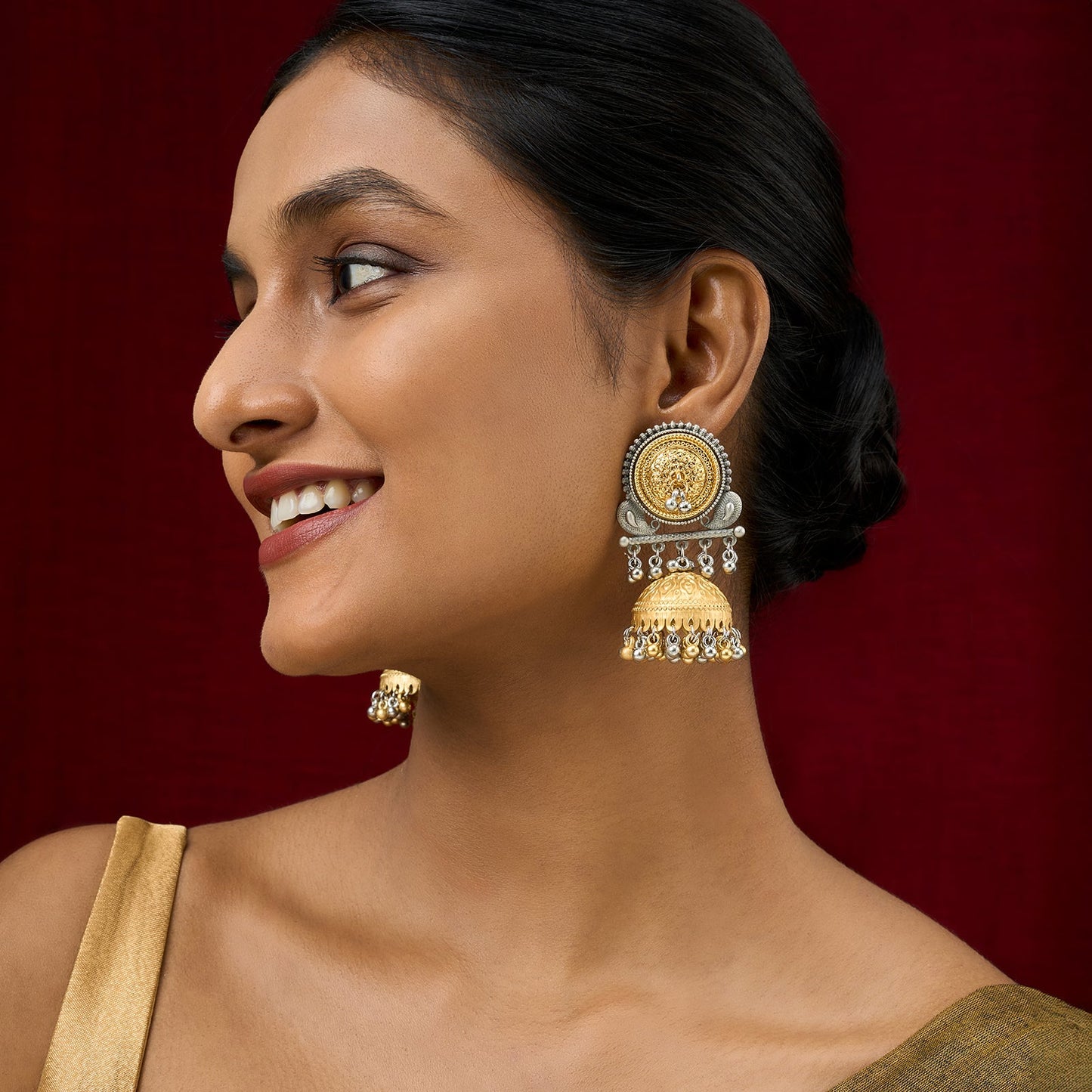 Teejh Svar Dual Tone Ghungroo Jhumka