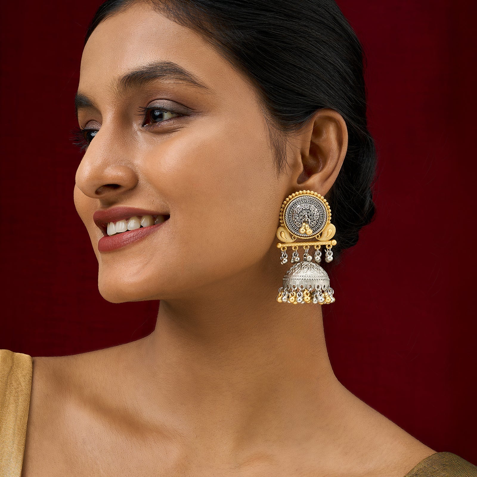 Teejh Zvarna Dual Tone Ghungroo Jhumka
