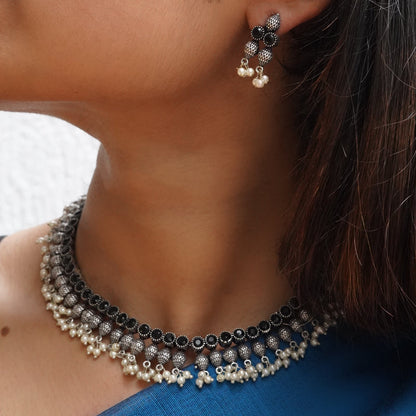 Teejh Pihu Black Stone Choker Necklace Set
