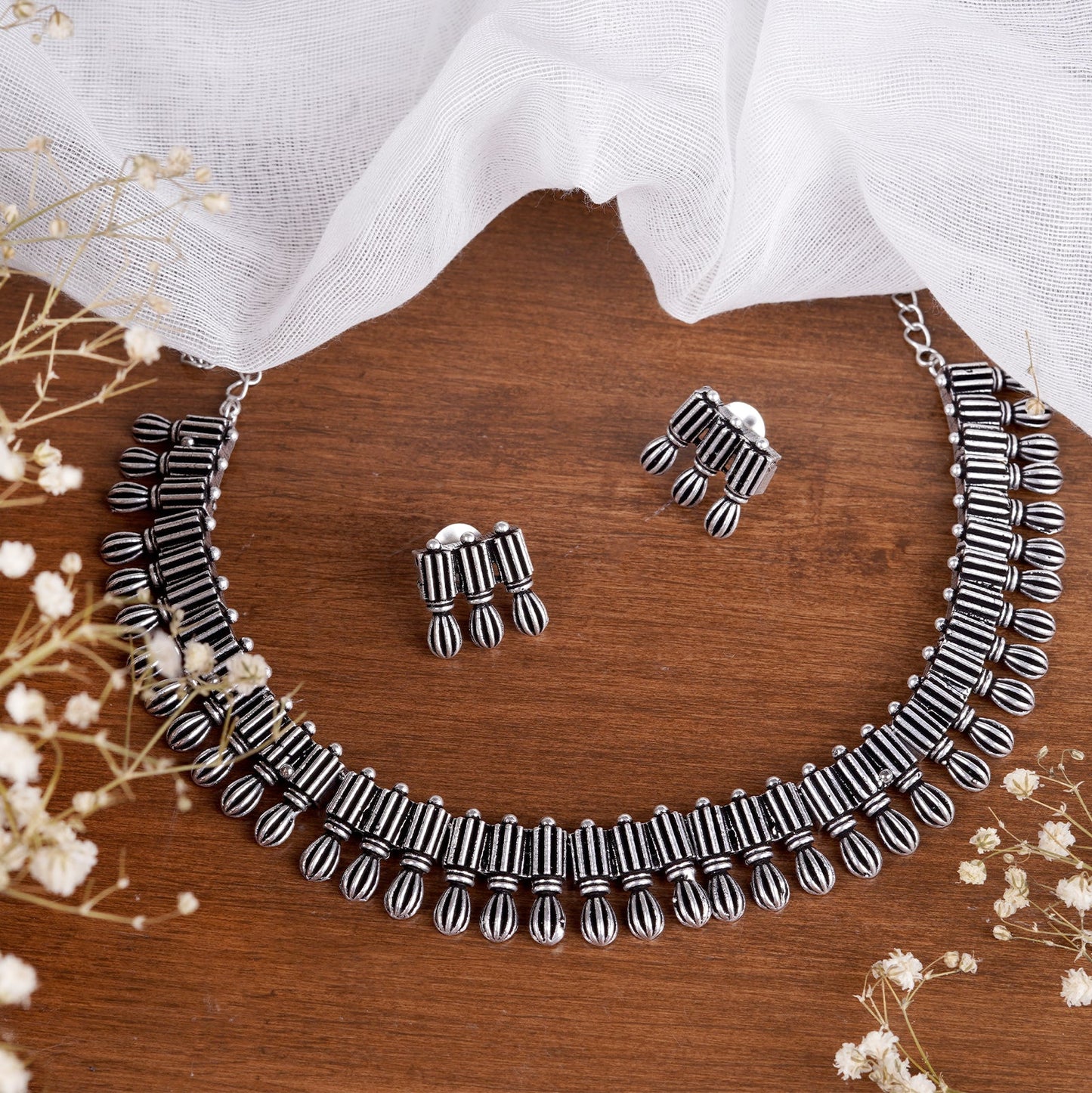 Teejh Jashwi  Choker Necklace Set