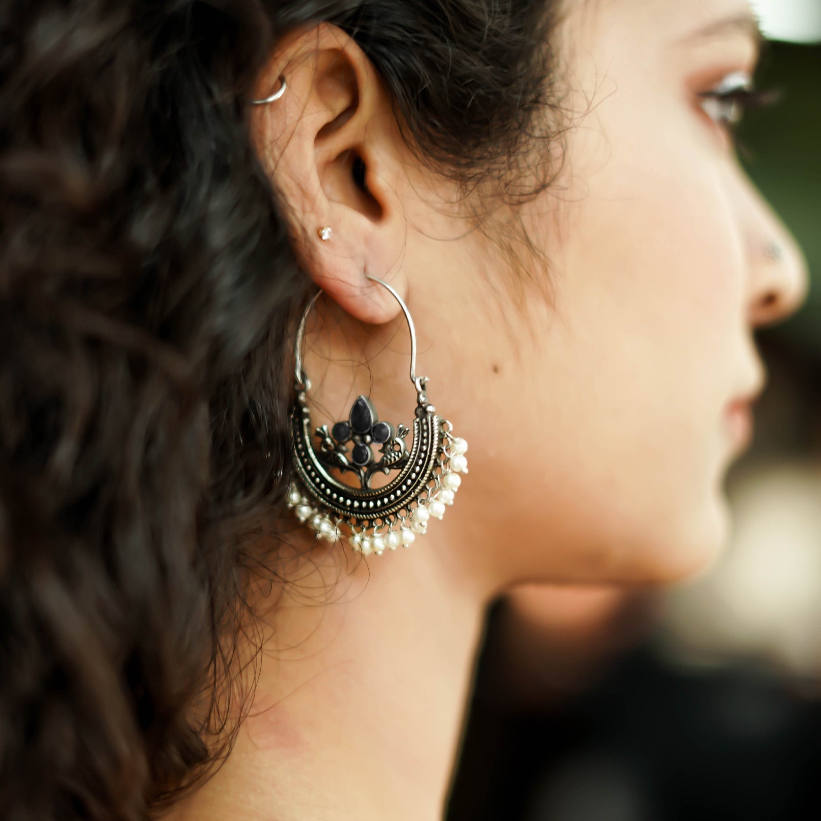 Teejh Saara Floral Black Stone Hoop Earrings