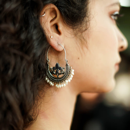 Teejh Saara Floral Black Stone Hoop Earrings
