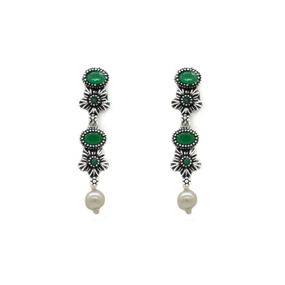 Ekladh Green Stone Silver Pearl Necklace Set - Teejh
