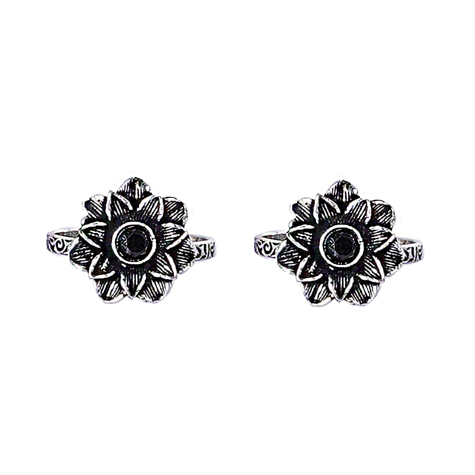 Teejh Kayra Black Stone Silver Oxidised Toe Rings