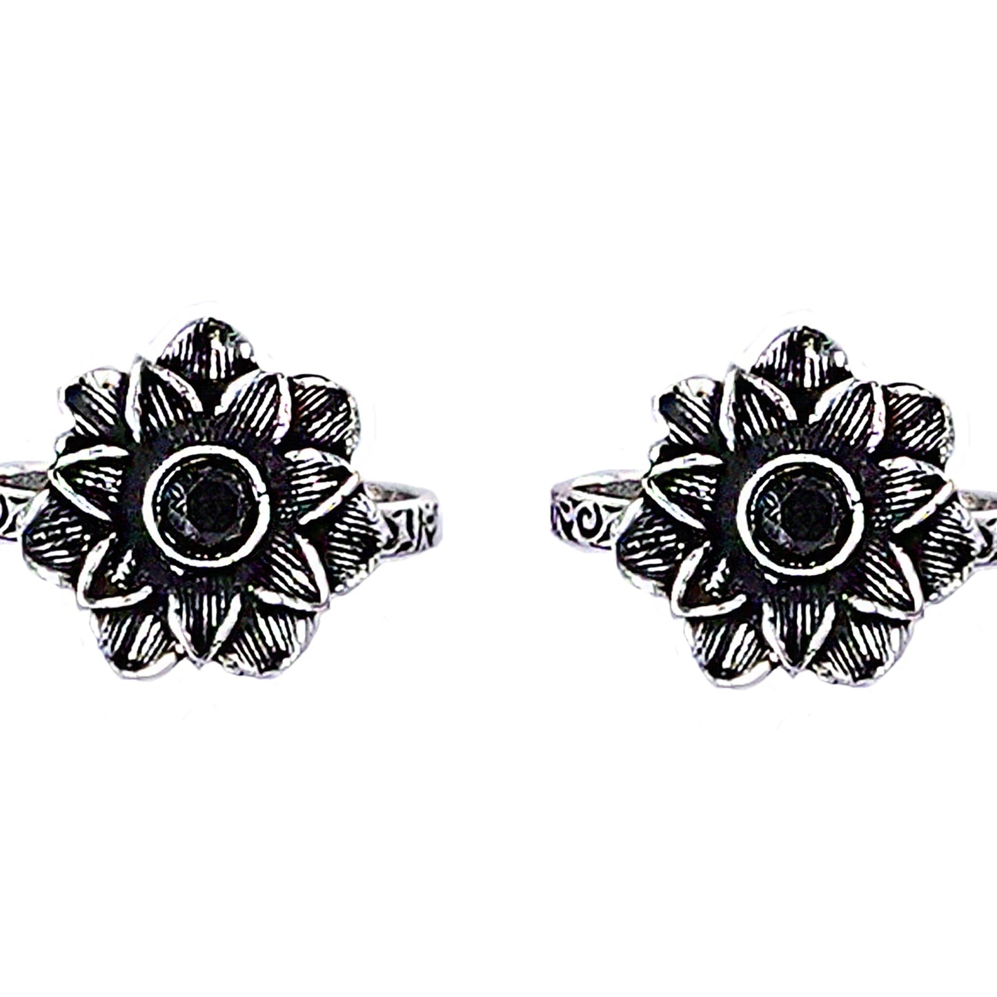 Teejh Kayra Black Stone Silver Oxidised Toe Rings
