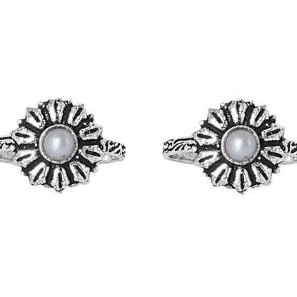 Teejh Siya White Stone Silver Oxidised Toe Rings