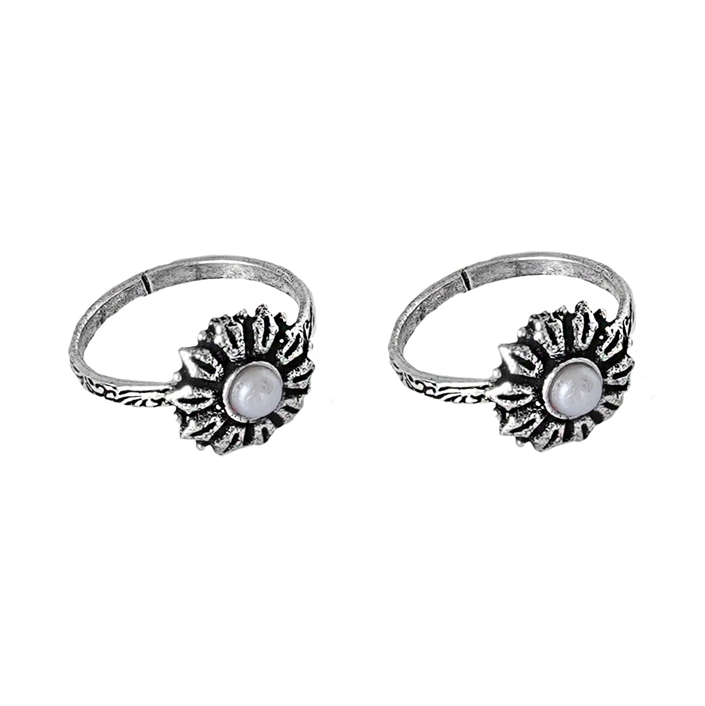 Teejh Siya White Stone Silver Oxidised Toe Rings