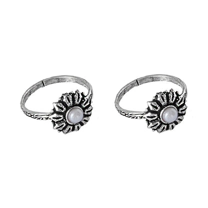 Teejh Siya White Stone Silver Oxidised Toe Rings