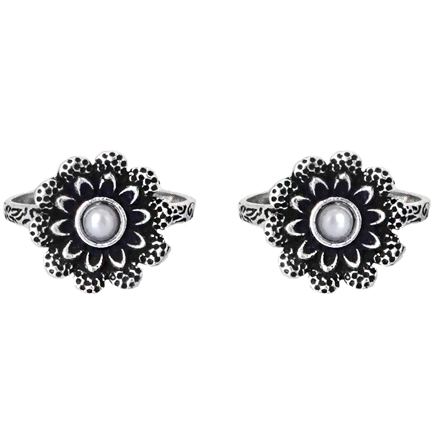 Teejh Tishya White Stone Silver Oxidised Toe Rings
