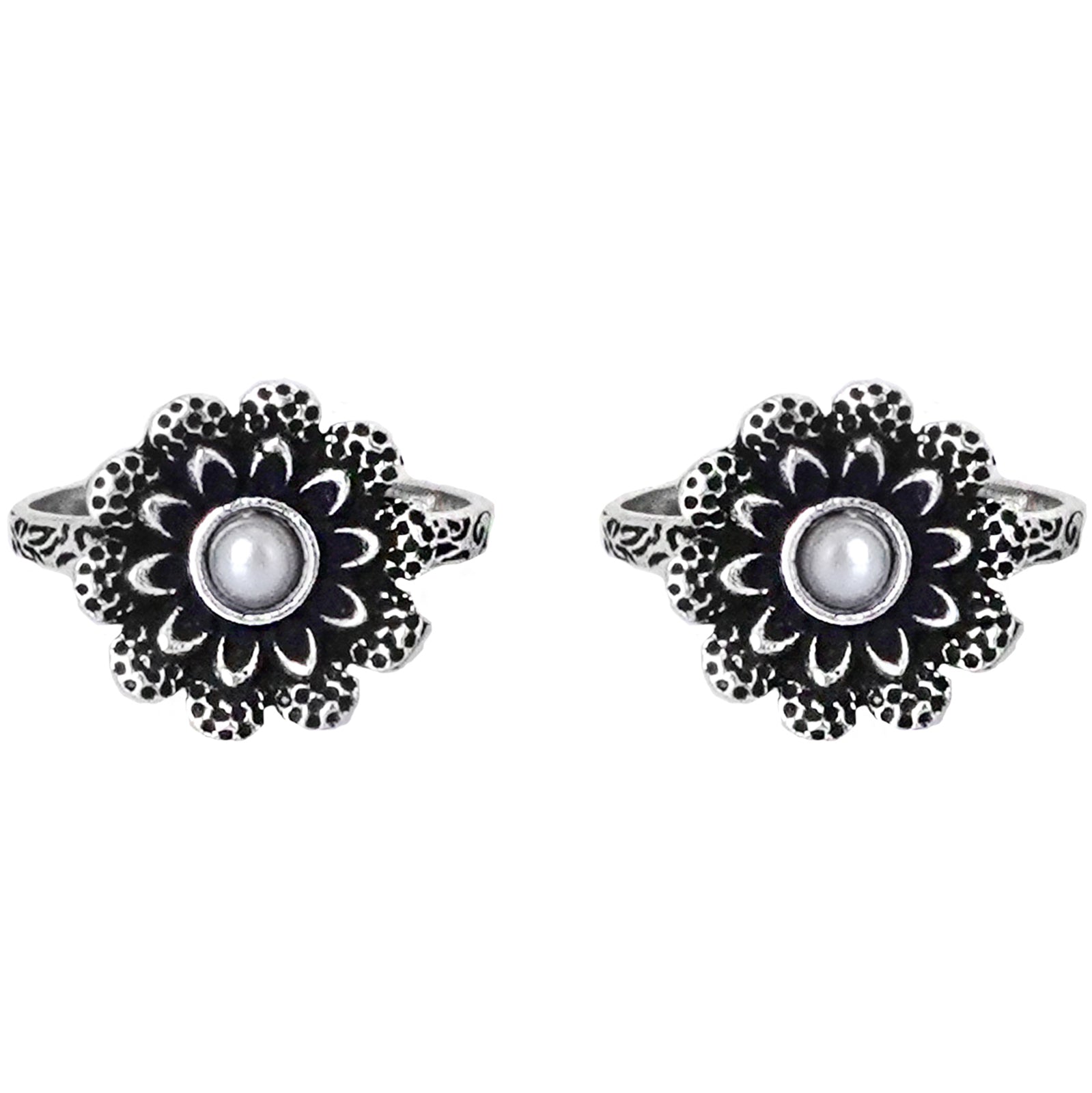 Teejh Tishya White Stone Silver Oxidised Toe Rings