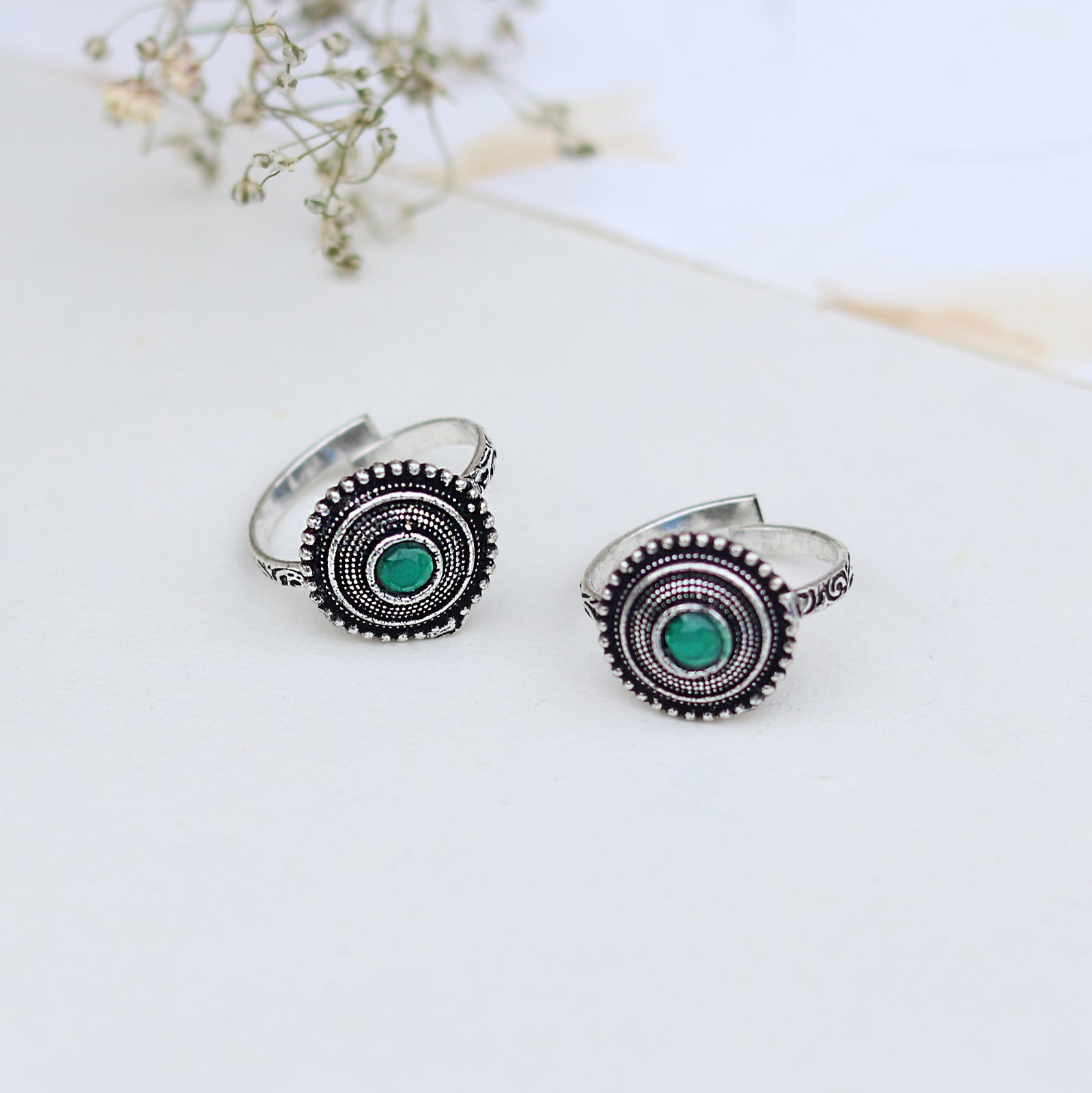 Teejh Shaanvi Green Stone Silver Oxidised Toe Rings
