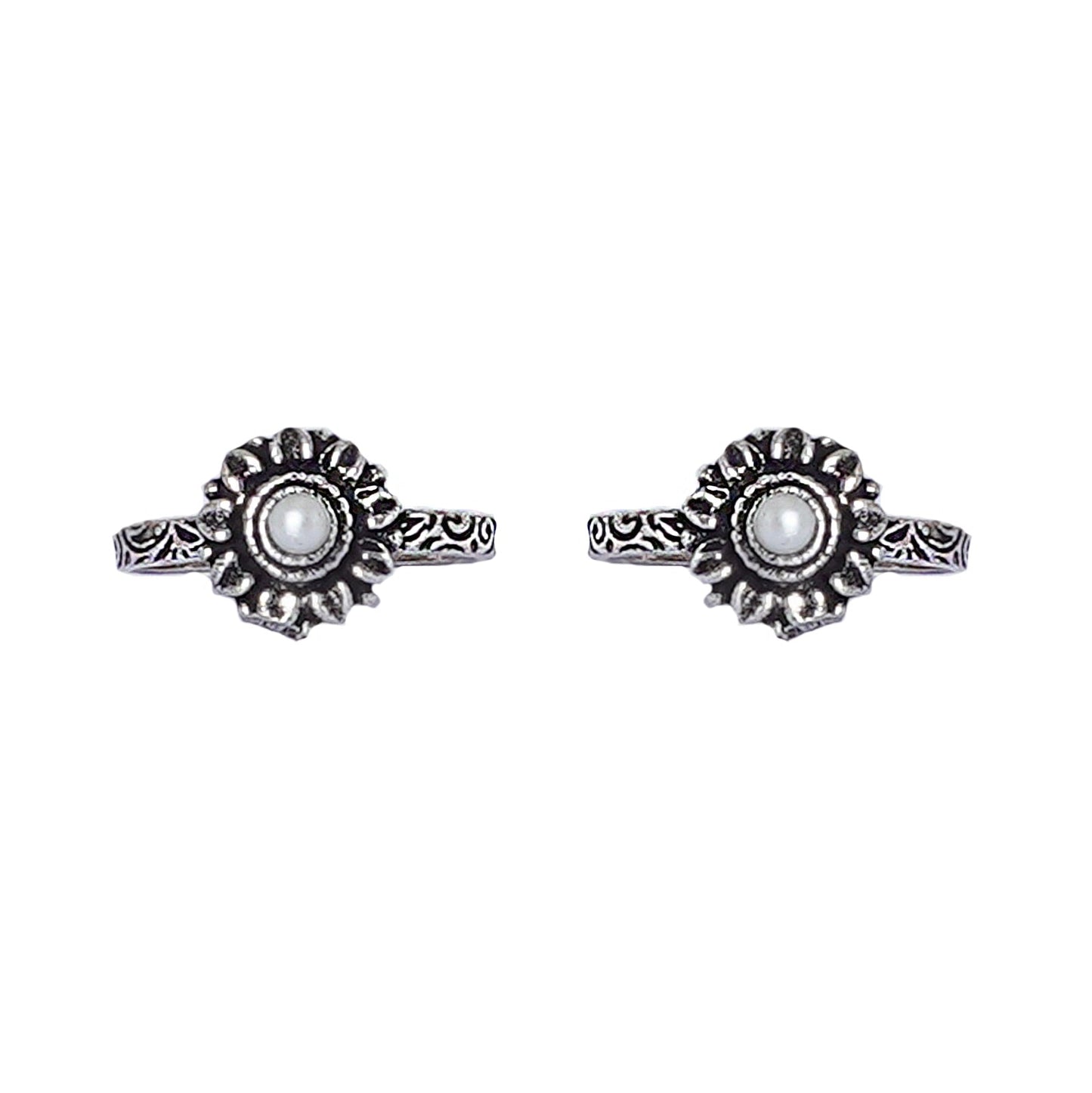 Teejh Kaina White Stone Silver Oxidised Toe Rings