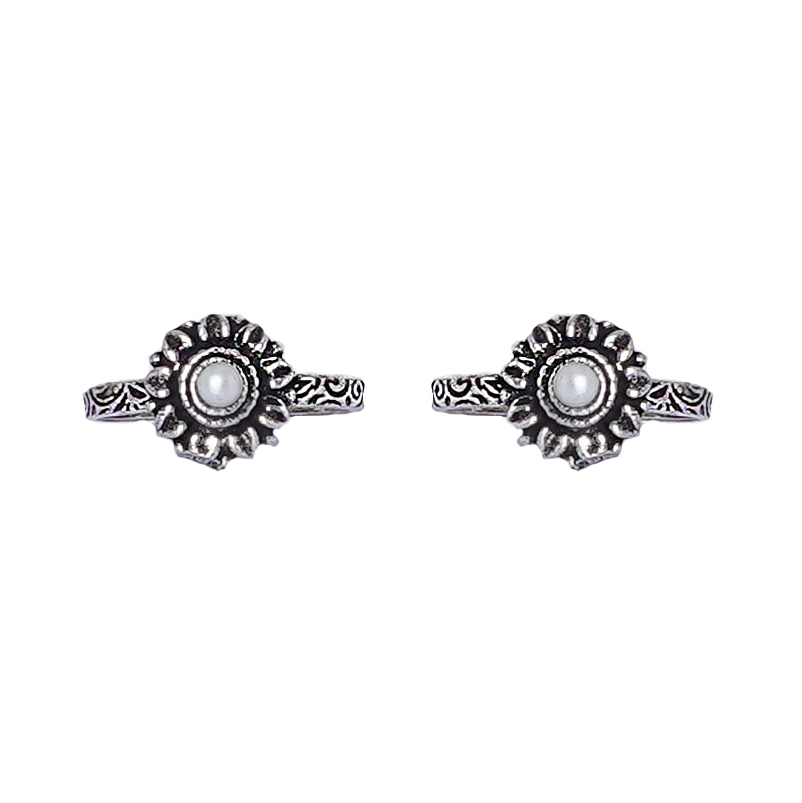 Teejh Kaina White Stone Silver Oxidised Toe Rings
