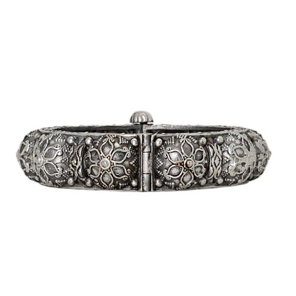 Teejh Eashta Stacked Bracelet Set