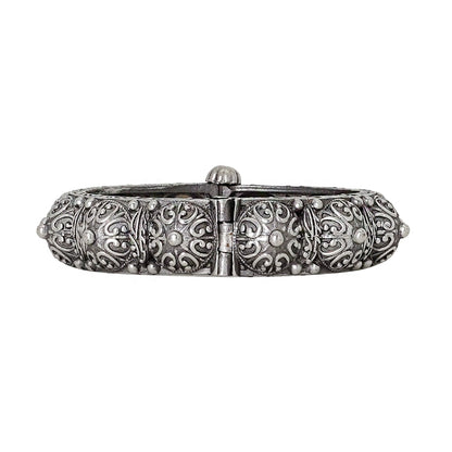 Teejh Meera Silver Oxidised Bangle