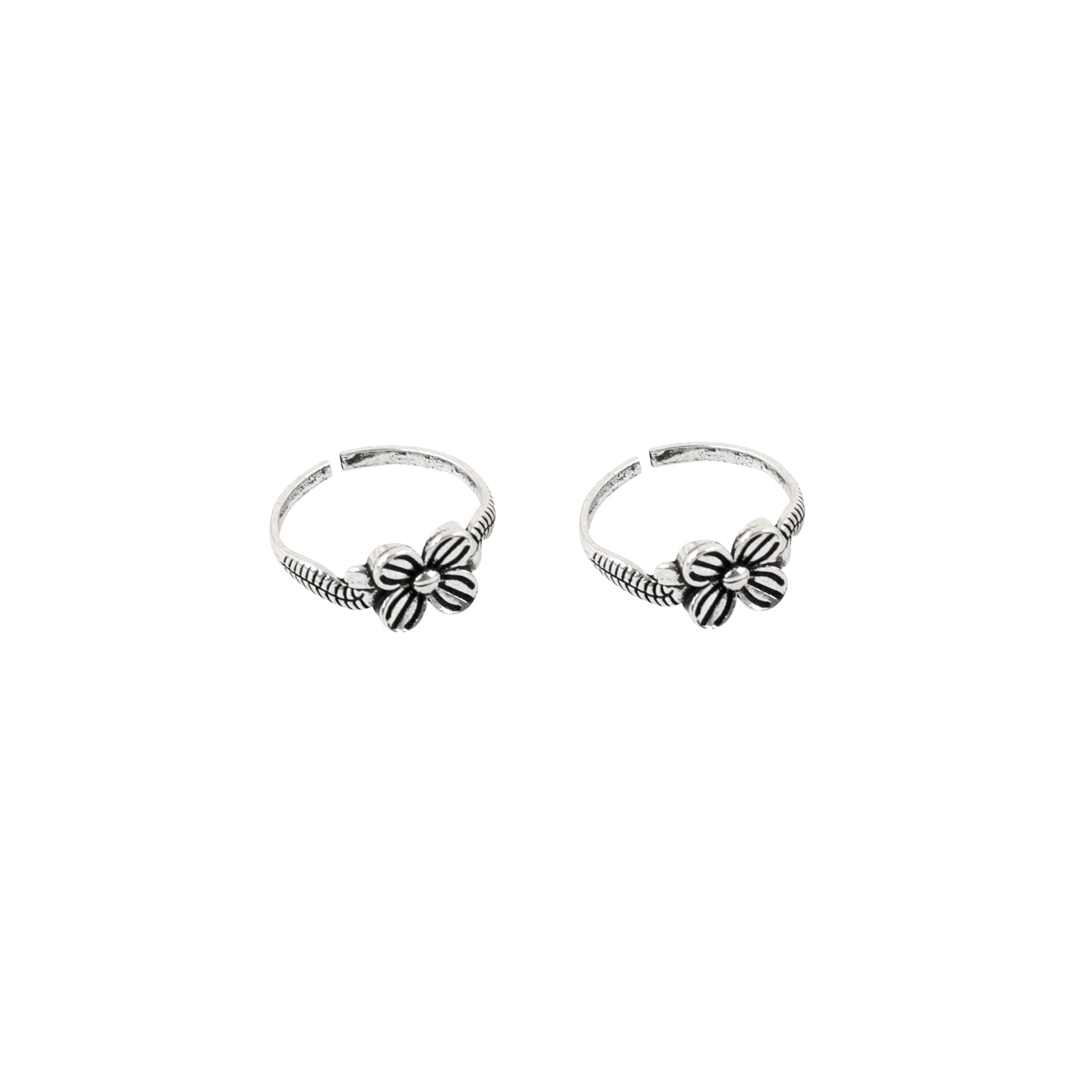 Teejh Dalaja Floral motif silver oxidised toe ring
