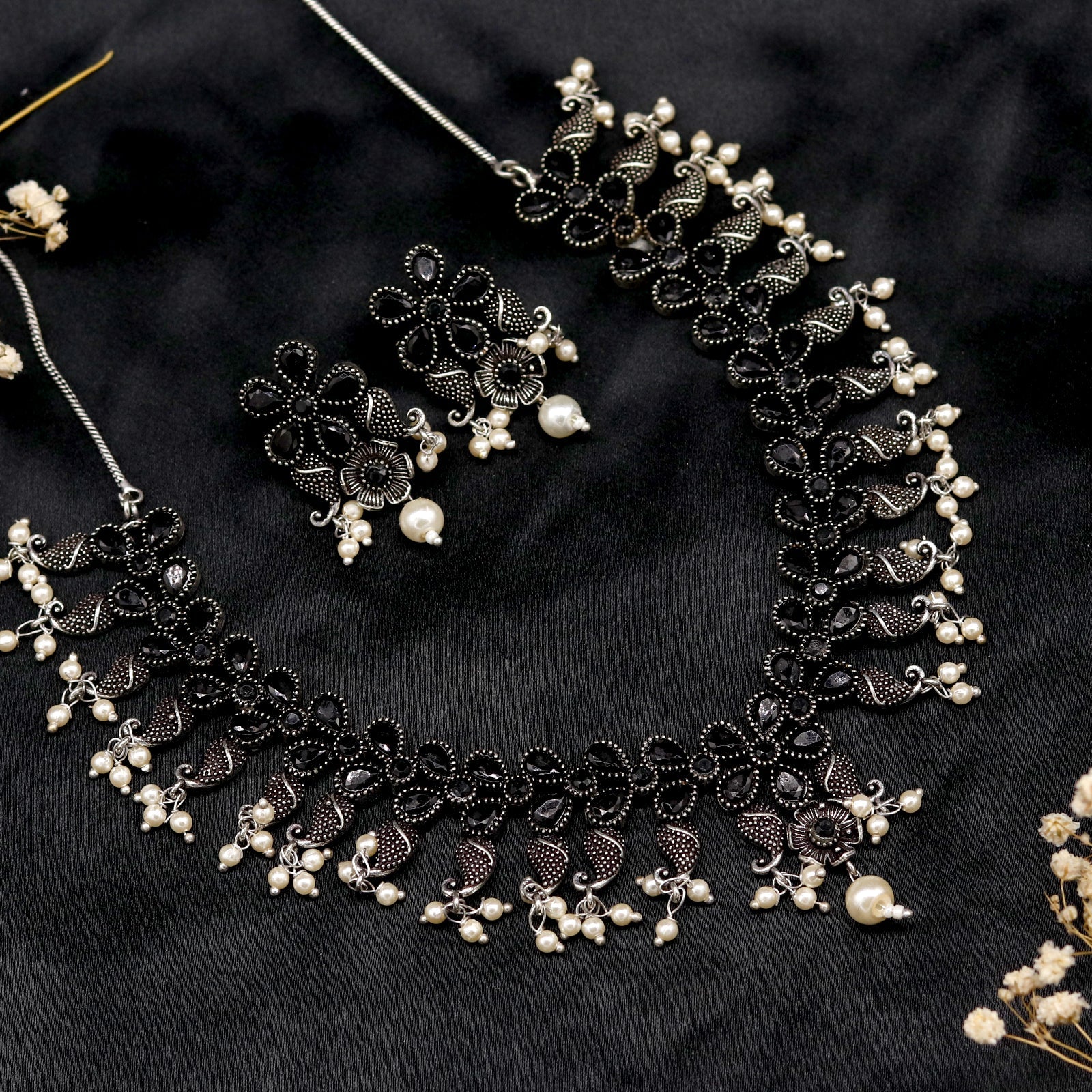 Niranjana Black Stone Silver Oxidized Necklace Set - Teejh