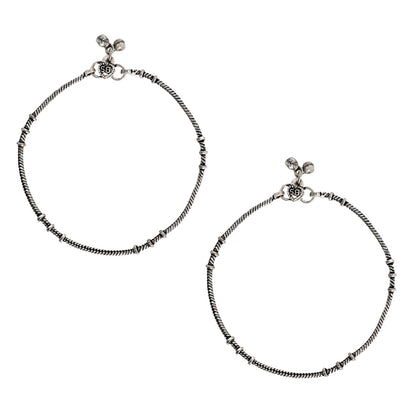 Teejh Viranshu Silver Oxidised Anklets
