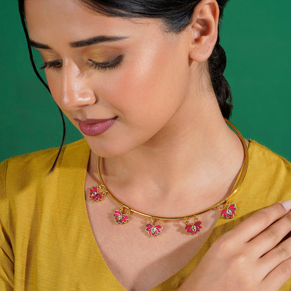 Feeling Jhakaas Fuschia Pink Necklace