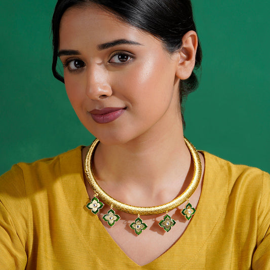 Superphool Hu Main Green Necklace