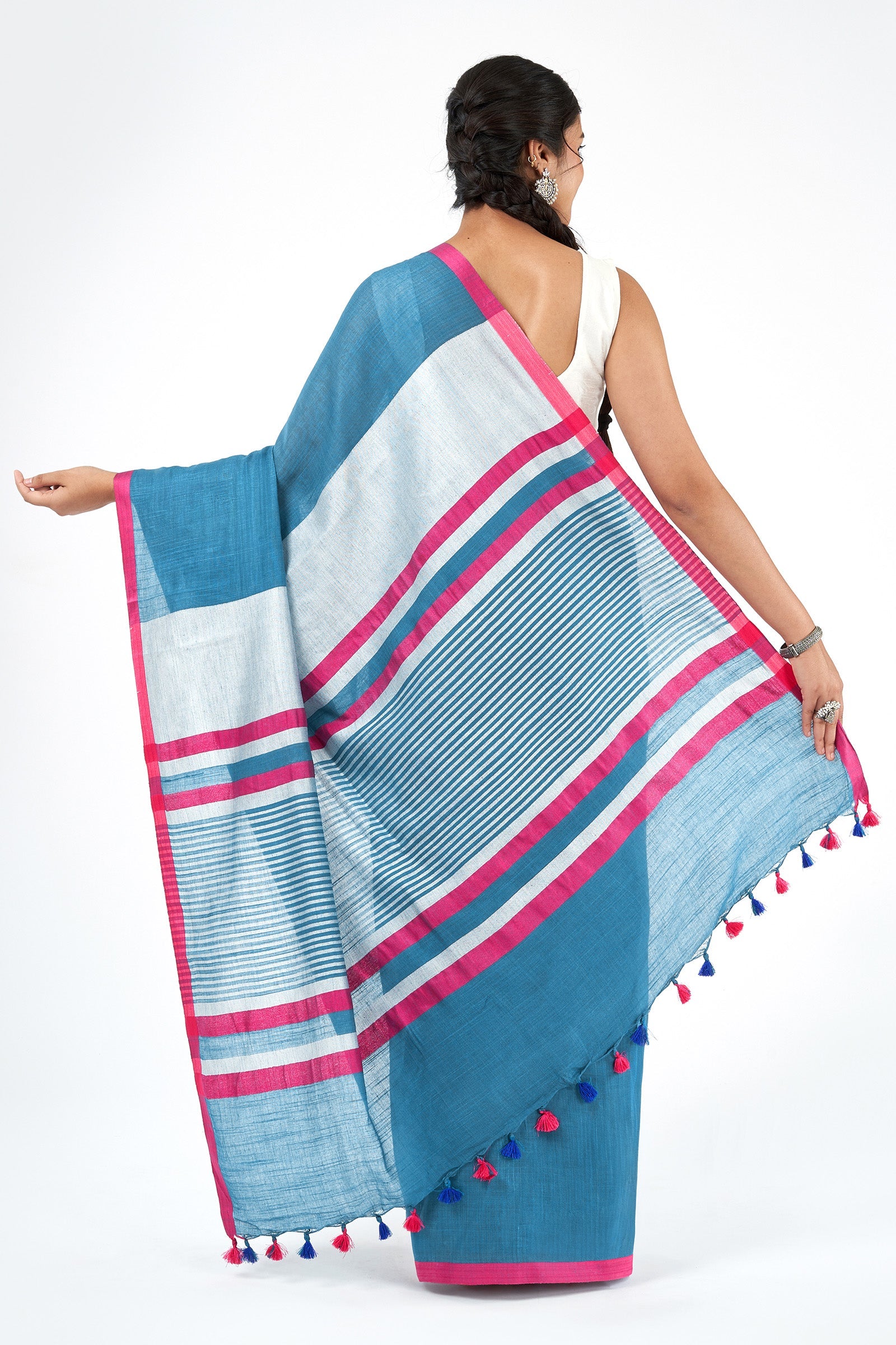 Teejh Bare Hues Blue and Pink Color Block Saree