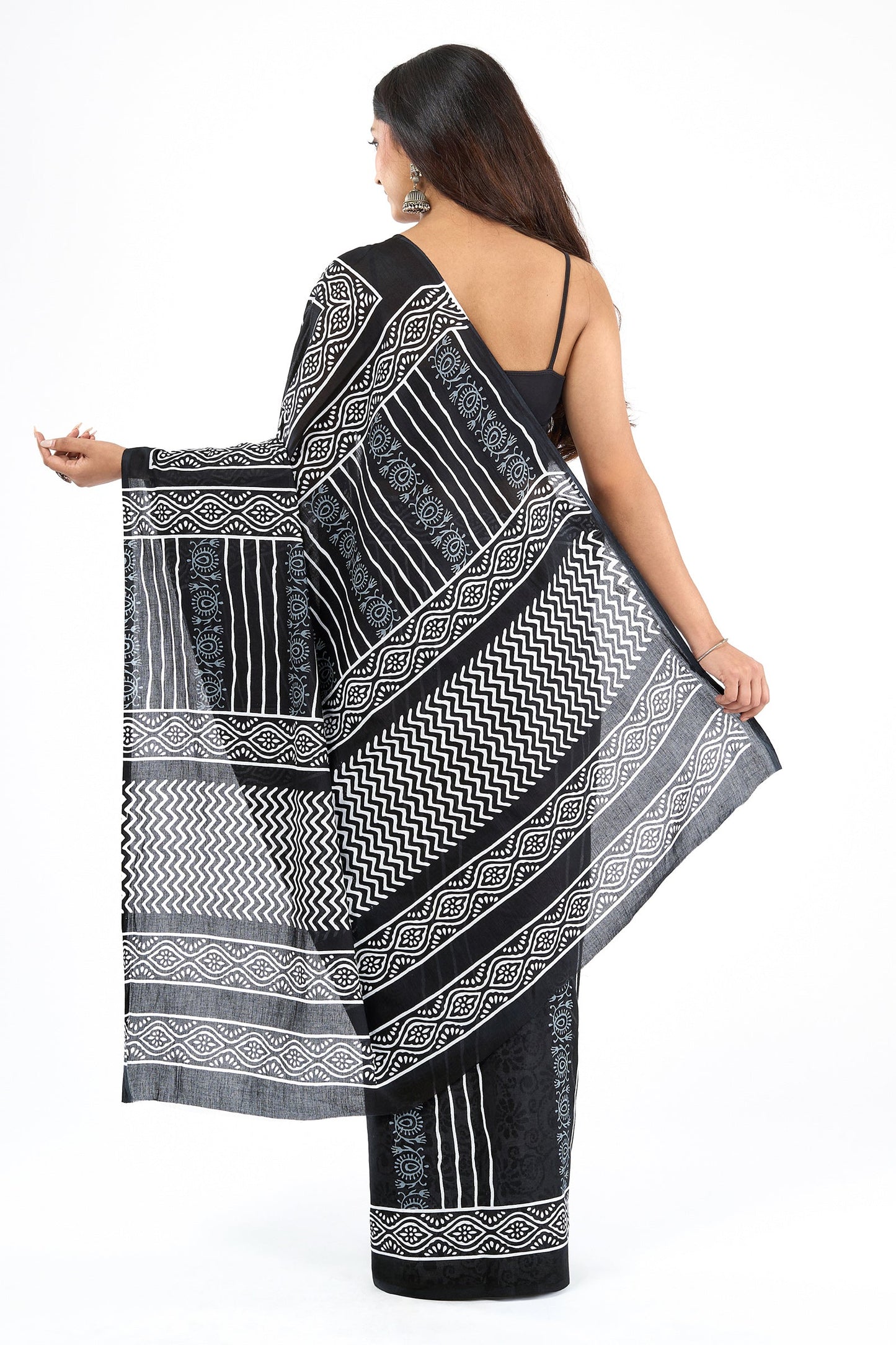 Teejh Kumdini Black Hand Blockprint Saree