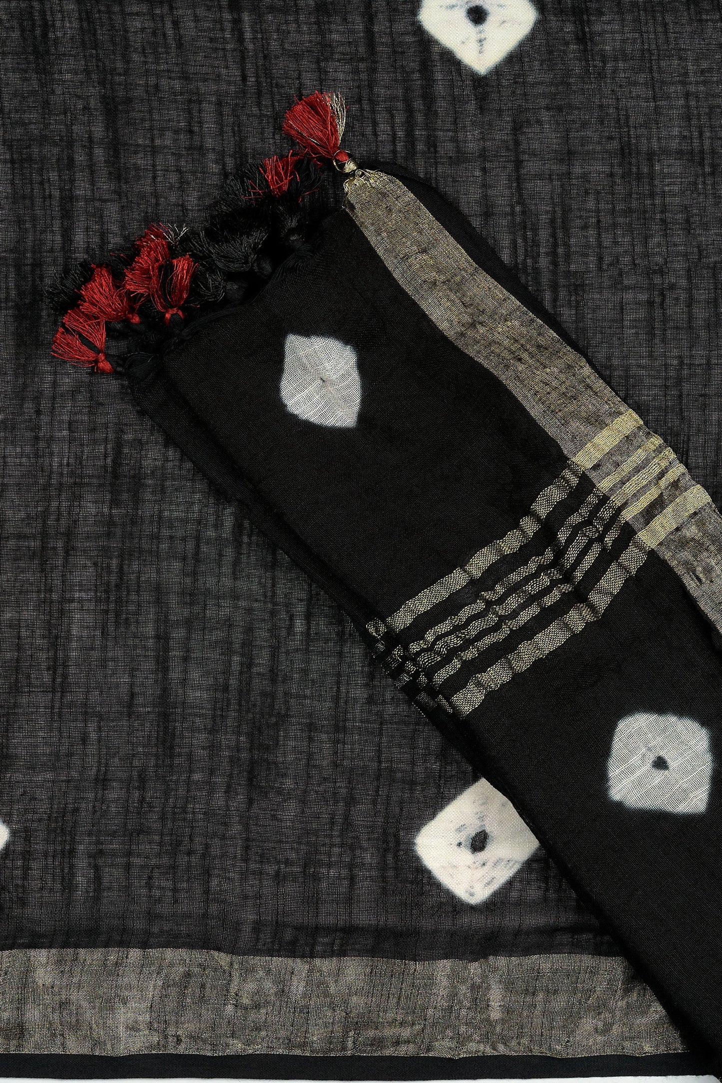 Teejh Aruvya Black Hand Blockprint Saree