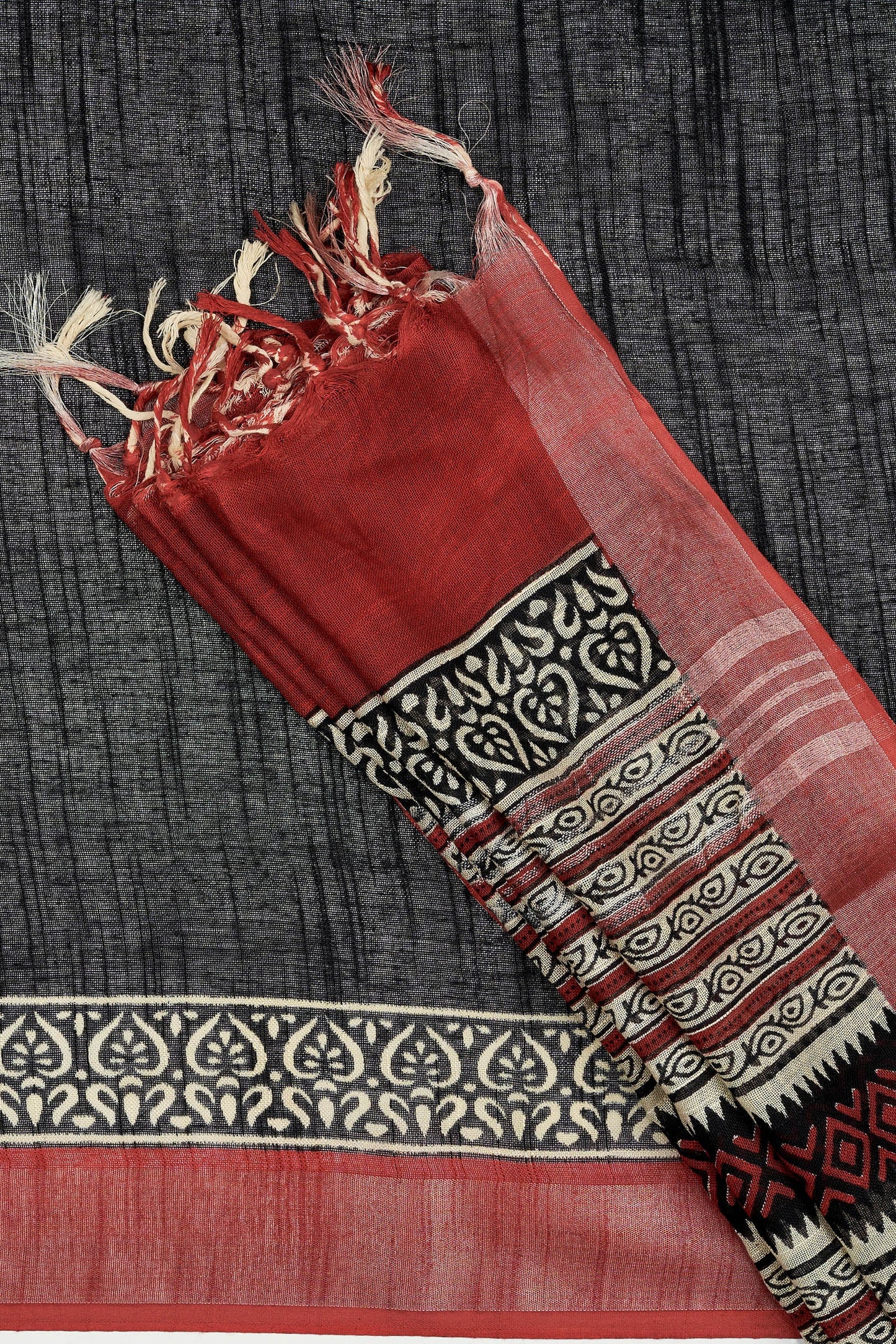 Teejh Vaapika Hand Blockprint Saree
