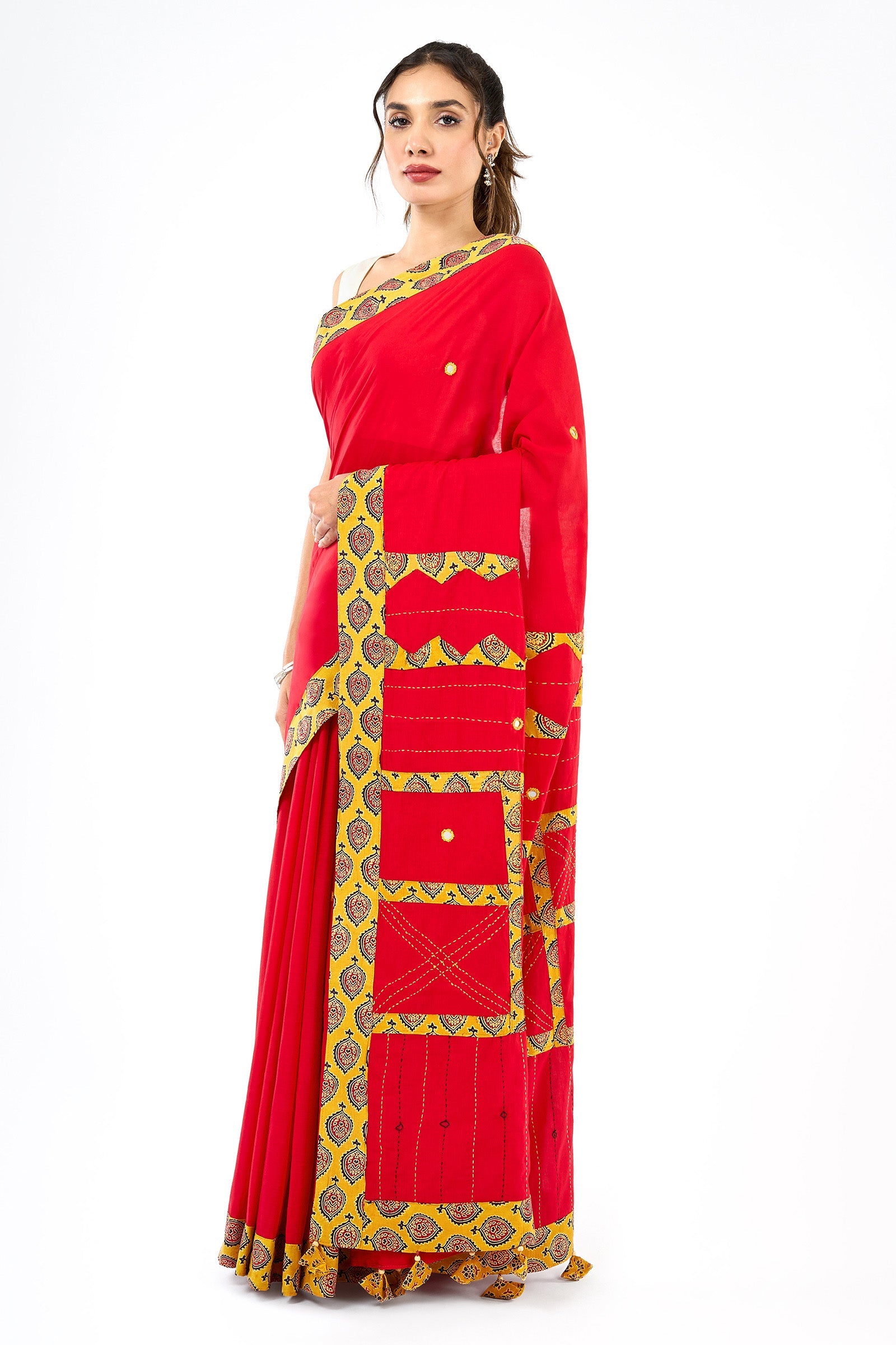 Yavanika Applique & Mirror Work Saree
