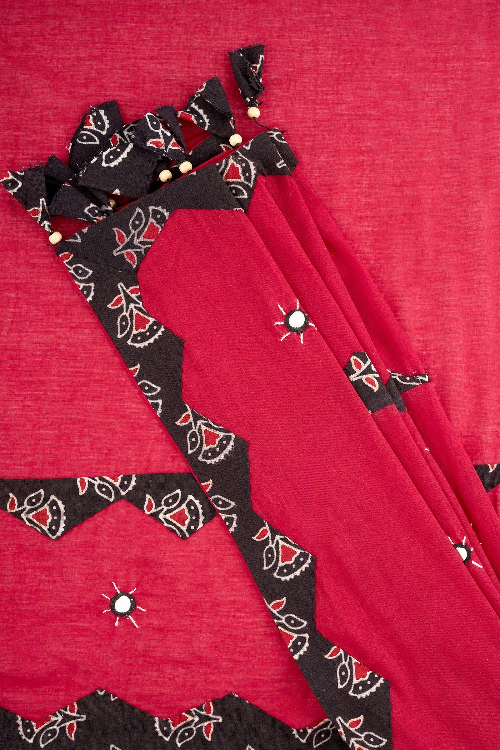 Svarnita Applique & Mirror Work Saree