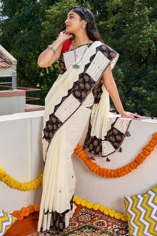 Kalvani Off White Applique & Mirror Work Saree