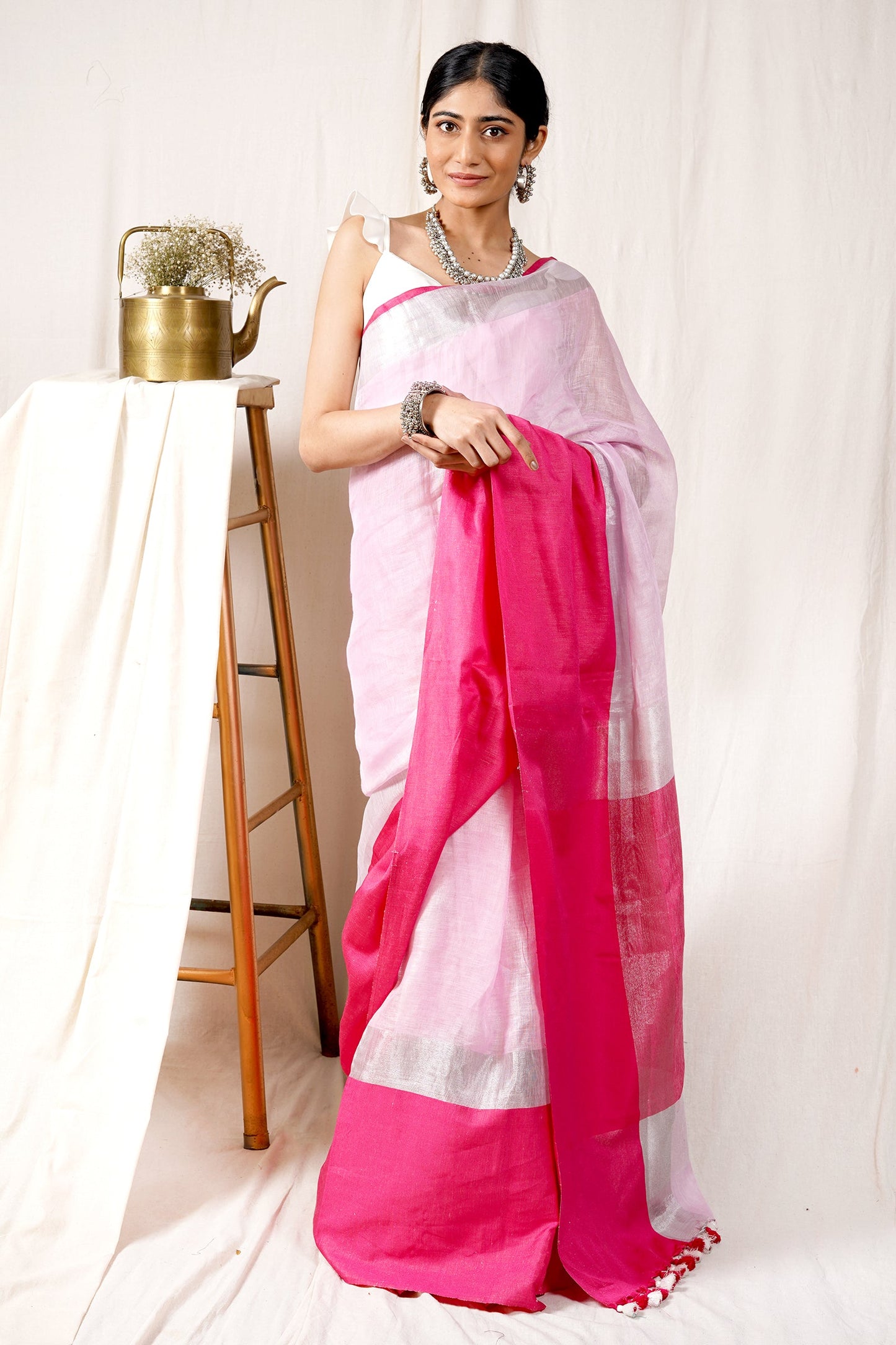 Teejh Kalmia Saree & Jewelry Gift Set