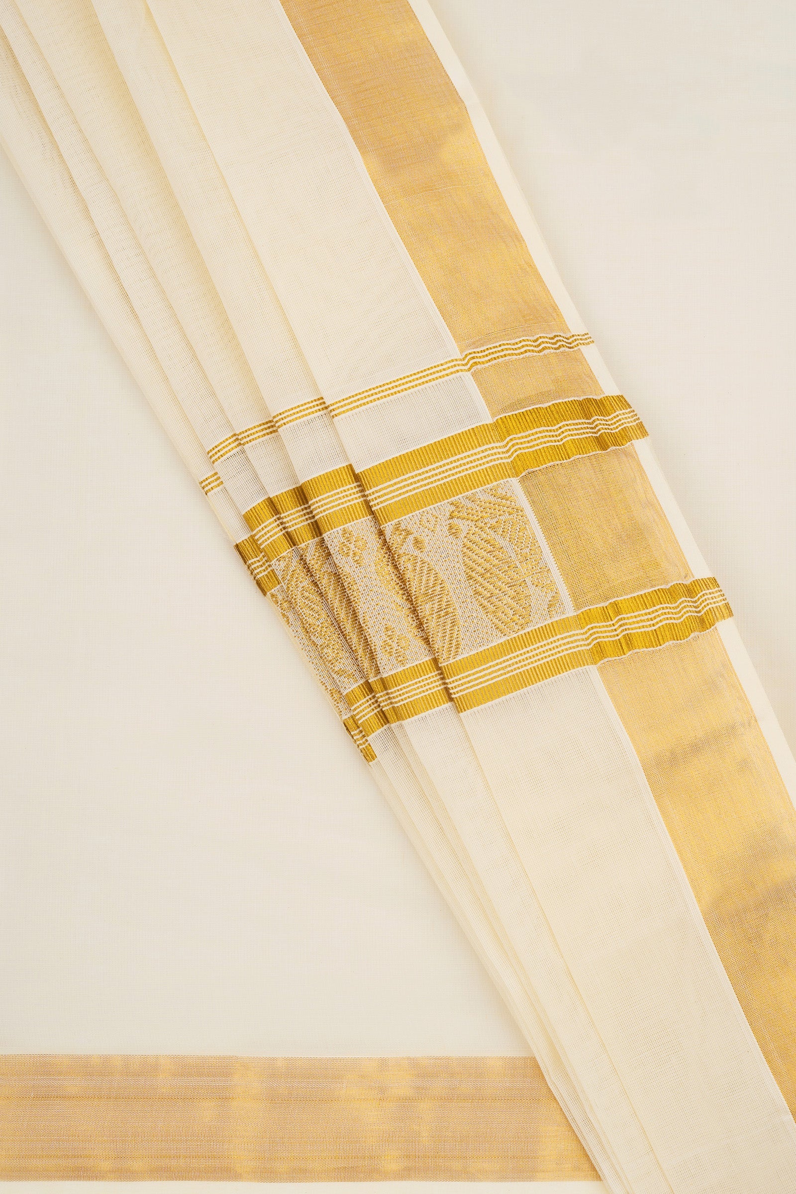 Teejh Kairavi Cotton Off white and Golden Kasavu Saree