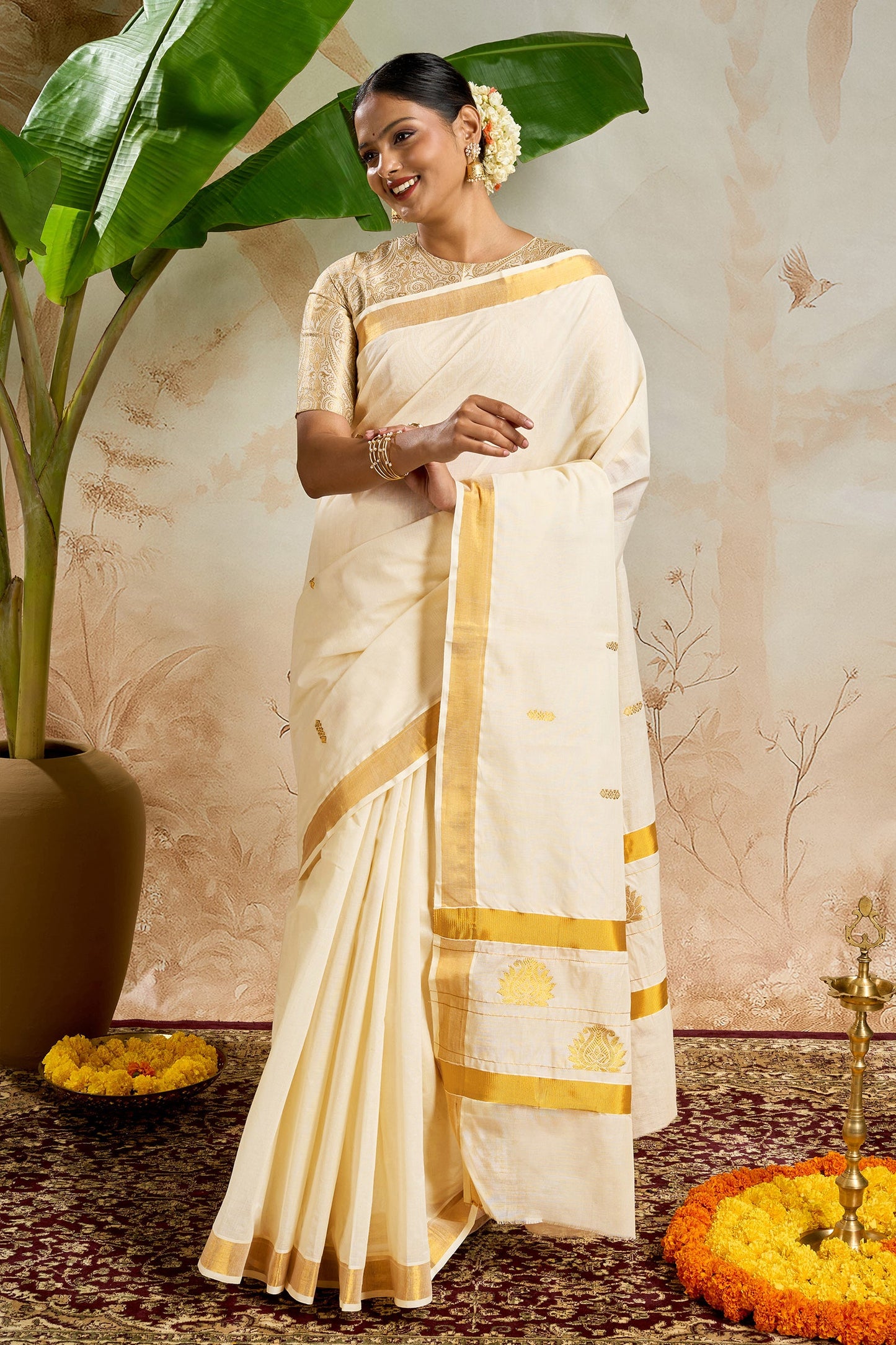 Teejh Aaravam Cotton Off white and Golden Kasavu Saree
