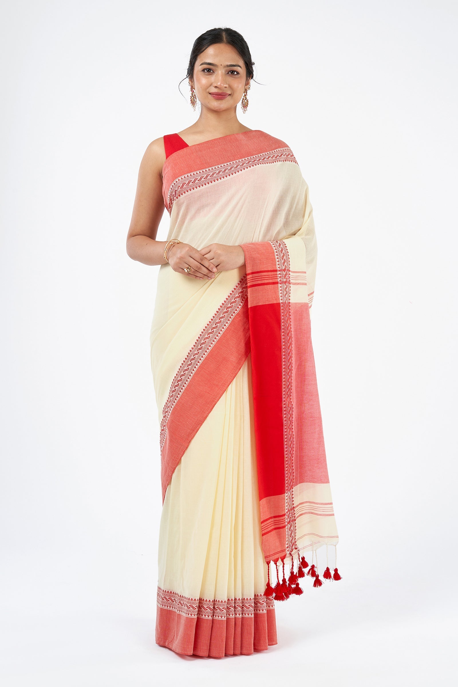 Teejh Mahishmardini  OffWhite & Red Cotton Saree