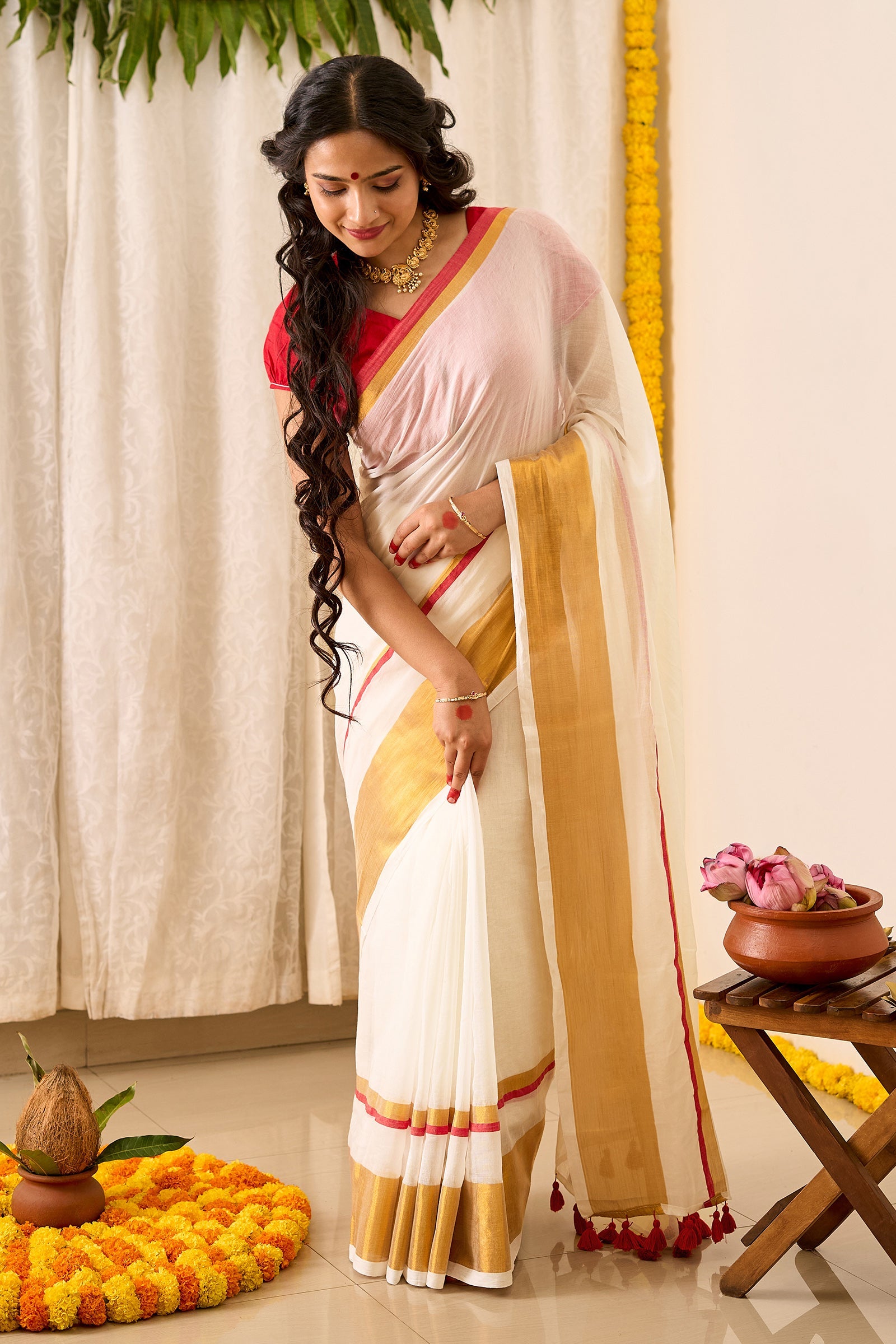 Teejh Mahadevi OffWhite & Red Cotton Saree
