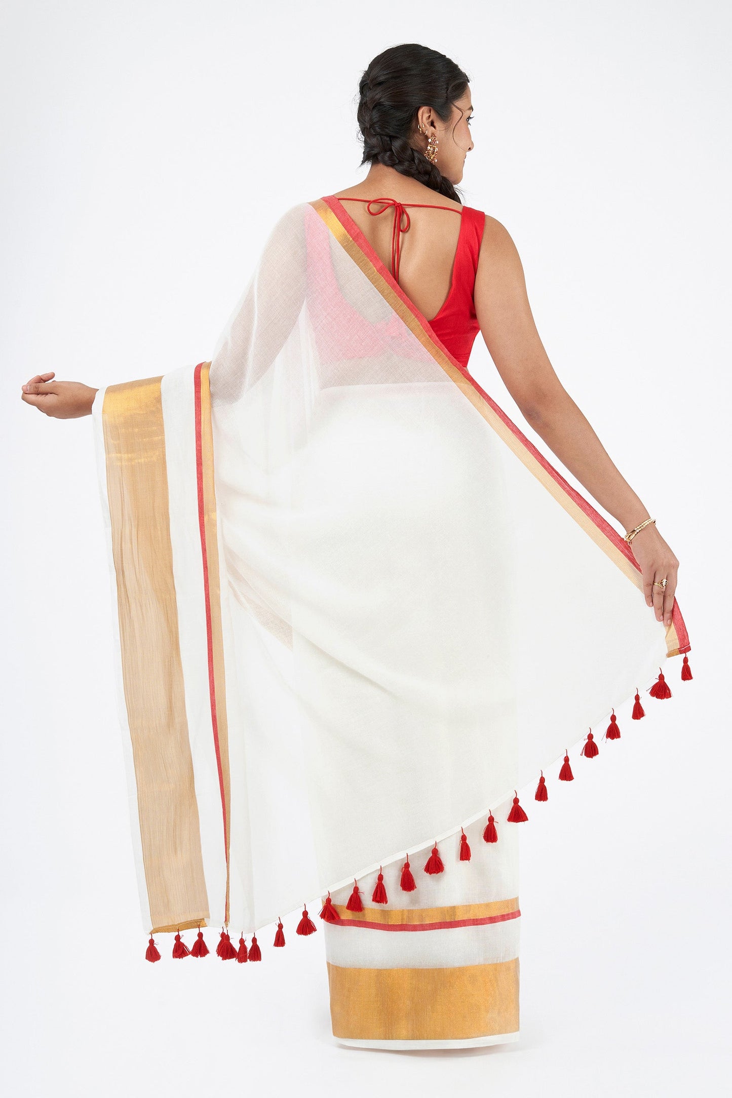 Teejh Mahadevi OffWhite & Red Cotton Saree