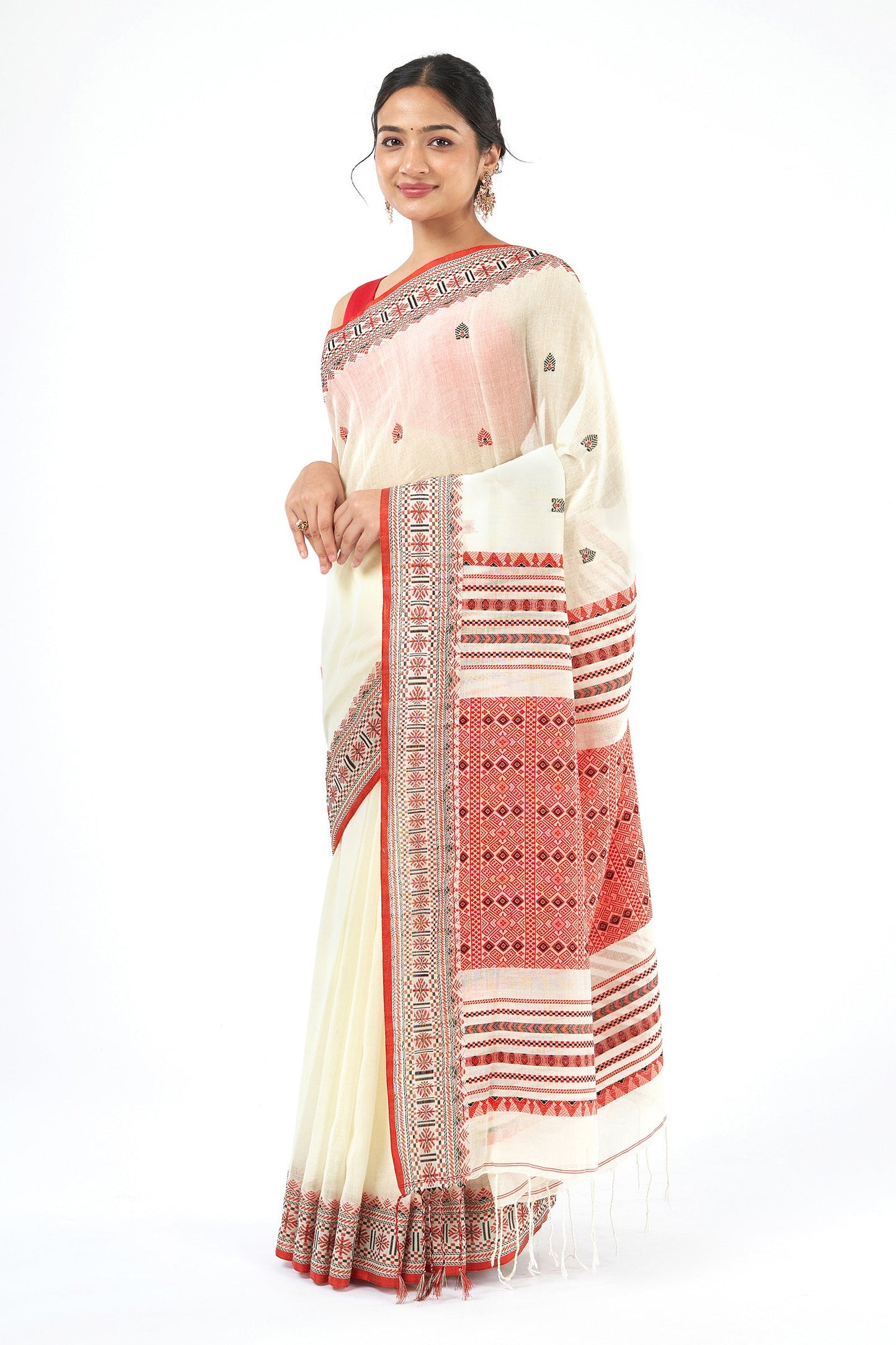 Teejh Alokya OffWhite & Red Cotton Saree