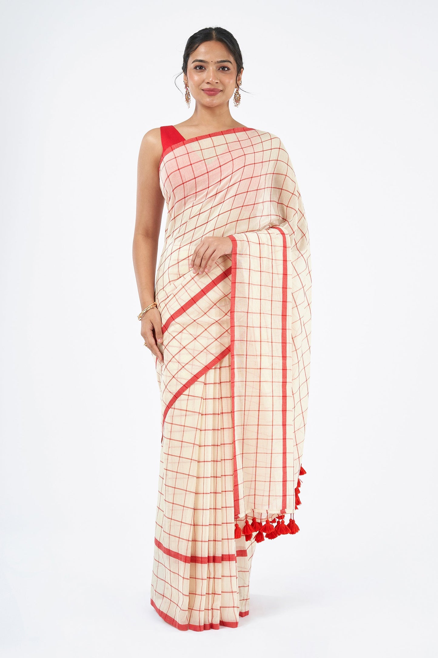 Teejh Agomoni OffWhite & Red Cotton Saree