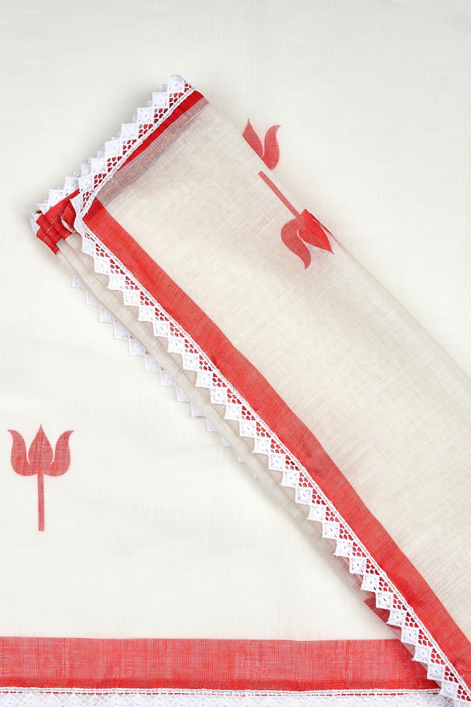 Teejh Navadurga OffWhite & Red Linen Saree